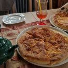 Zajazd pod Złotym Gryfem, ul. Główna 
 
Restauracja mieści się w samym centrum...