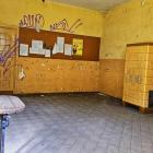 Piec kaflowy i wnętrza stacji kolejowej we Wleniu fot. Jerzy Myrna