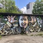 Wrocław: Zachwycający mural. “Chcieliśmy poprawić Filipowi widok z okna”  Autor: Jakub...