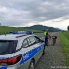  Rowerzystkę na trasie S3 zatrzymała policja /fot. KWP Wrocław 
