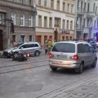 Wrocław: Zderzenie motocyklisty i samochodu. Jedna osoba ranna  Autor: Czytelnik