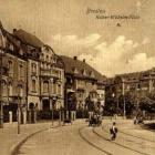 Lata 1900-1915. Po lewej istniejące do dziś kamienice między ulicą Pretficza a...