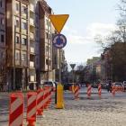 Wrocław to miasto drogowych labiryntów! Tylu słupków co w naszym mieście, nie ma chyba...