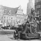 Aleksander Fredro przyjechał do Wrocławia. Na palecie, jeszcze przed podniesieniem...
