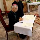 Bp Andrzej Siemieniewski od urodzenia był związany z Wrocławiem  Autor: Diecezja legnicka