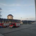 Akcja straży pożarnej pod Halą Ludową. Włączyła się czujka przeciwpożarowa  Autor: is