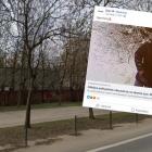 Uciekający bandyta szedł ścieżką techniczną zaraz za murem odgradzającym zoo od ulicy...