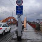 Absurdalne ograniczenia prędkości tramwajów. Tak wolno nie da się jeździć  Autor:...