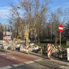Obecnie przez ten odcinek Trzebnickiej można jechać tylko w stronę mostów Trzebnickich....