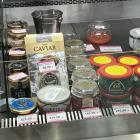  fot. Klaudia Sabok 

 Kawior z łososia 400 g - 329 zł, kawior z jesiotra - 425 zł 
