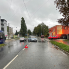 Wypadek na wjeździe do Wrocławia. Auto na środku drogi  Autor: UNIWER AUTO
