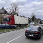 Wypadek na ulicy Wyścigowej. Auto zderzyło się z ciężarówką  Autor: Jakub Jurek