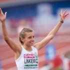 Srebro w biegu na 400 m przez płotki wywalczyła 26-letnia wrocławianka, Joanna...