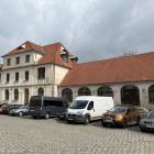 Dawne Centrum Kultury Agora na Karłowicach, przy pl. Piłsudskiego 2-4, od blisko 5 lat...
