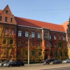   Muzeum Narodowe we Wrocławiu  
 Najlepiej się do niego wybrać w sobotę - wtedy wstęp...