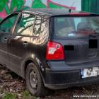 Nietypowa nauka jazdy. Pijany naprawiał auto taśmą klejącą  Autor: Policja Dolnośląska