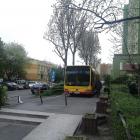 Jak on tam wjechał?! Mieszkańcy przecierali oczy ze zdumienia widząc autobus MPK w tym...