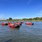Na spływy pontonowe zaprasza też Klub Sportowy „Yacht Club Bergline”. Do wyboru są...