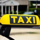 Royal Taxi
 
Szacowana kwota za przejazd - 20 zł. Tutaj opłata za godzinny postój...