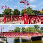 Most Piaskowy – żelazny most wzniesiony w 1861 roku we Wrocławiu, przerzucony nad...