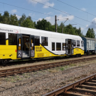 Pociąg KD z doczepionymi wagonami typu cargo  Autor: Koleje Dolnośląskie