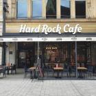 Hard Rock Cafe, ul. Rynek 4
W menu m.in. burgery: BBQ Bacon Cheeseburger za 57,90zł,...