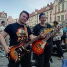 Gitarowy rekord Guinnessa: wielkie święto na wrocławskim rynku trwa  Autor: k