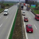 Kilkudziesięciokilometrowe korki na A4. Urwane koło i ruch przedświąteczny  Autor:...