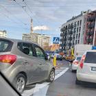 Wrocław: Jagiełły po remoncie. Zwężenie na środku skrzyżowania  Autor: Czytelnik