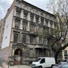Kniaziewicza 39, miejska kamienica z końca XIX wieku, sprzedana w 2021 roku za 3,7 mln...