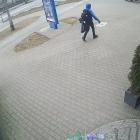 Tego mężczyzny szukają właściciele Chai Thai / 
fot. Chai Thai/kadr z monitoringu