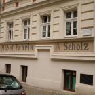  fot. Jakub Jurek 

  Biskupa Tomasza 8  -&nbsp;Odnowiony napis "M&ouml;bel Fabrik...