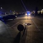 Tak kręcił bączki, że wylądował na słupie. Teraz poszukuje go policja  Autor: Pomoc...