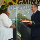 Misterium chleba to jeden z najważniejszych momentów dożynek. Na zdjęciu marszałek...