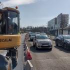 Remont nawierzchni sparaliżował ruch na alei Hallera we Wrocławiu.  Autor: Andrzej...