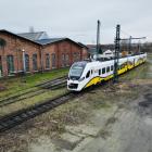 Kolej wraca na Świebodzki. Pociąg KD wjechał na nieczynny od 30 lat dworzec  Autor:...