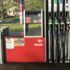 Stacja PKN Orlen przy ul. Maślickiej 218 oferuje benzynę Pb95 za ok. 6,44 zł za litr, a...