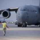 Tak wygląda samolot C-17 Globemaster  Autor: Staff Sgt. Samuel Morse/Wikimedia Commons