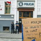 W sobotę odbyła się pikieta wsparcia dla ofiary gwałtu, do którego miało dojść na...