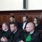 2 z 4 oskarżonych policjantów podczas procesu  Autor: Karolina Stachera