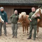 Od lewej: Piotr, Anna i Mirosław (opiekunowie zwierząt)  Autor: ZOO Wrocław
