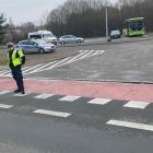 Ulica Adama Mickiewicza. Tutaj radiowóz drogówki regularnie ustawia się na parkingu...