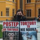Aktywiści protestowali przeciwko testom na zwierzętach  Autor: Anna Plebańska