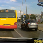 Wrocław: niebezpieczna jazda miejskiego autobusu. MPK Wrocław milczy  Autor:...