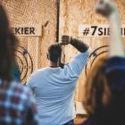 7siekier Axe Throwing Club, ul. Tęczowa 25 - tutaj w bezpiecznych warunkach można......