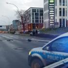 Wrocław: Wypadek na ul. Legnickiej. Auto ścięło latarnię  Autor: Czytelnik