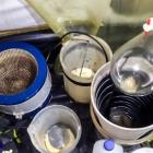 Ukryta fabryka metamfetaminy zlikwidowana. Wpadło dwóch “chemików”  Autor: CBŚP Wrocław