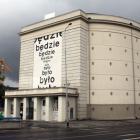 Mural inspirowany twórczością Stanisława Dróżdża na budynku Muzeum Współczesnego...