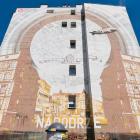 Przy skrzyżowaniu ulic Władysława Łokietka z Bolesławem Drobnera znajduje się mural,...