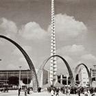 Iglica w czasie Wystawy Ziem Odzyskanych w 1948 roku.  Autor: Fotopolska.eu